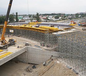 Podepření mostovky viaduktu. Podepření mostovky viaduktu.