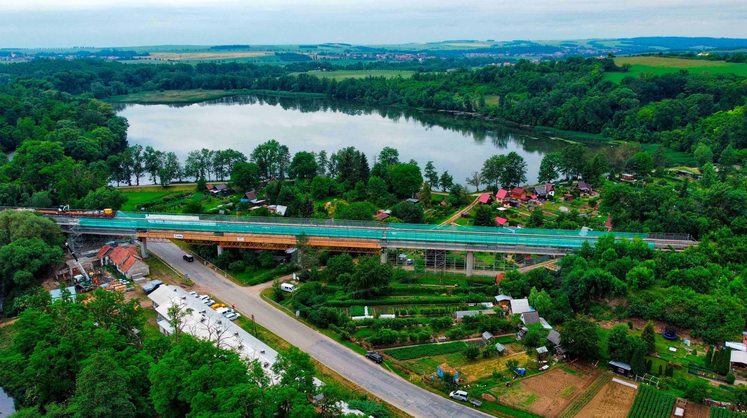 Rekonstrukce mostu o devíti polích v celkové délce 270m na vlečce do elektrárny Dukovany.