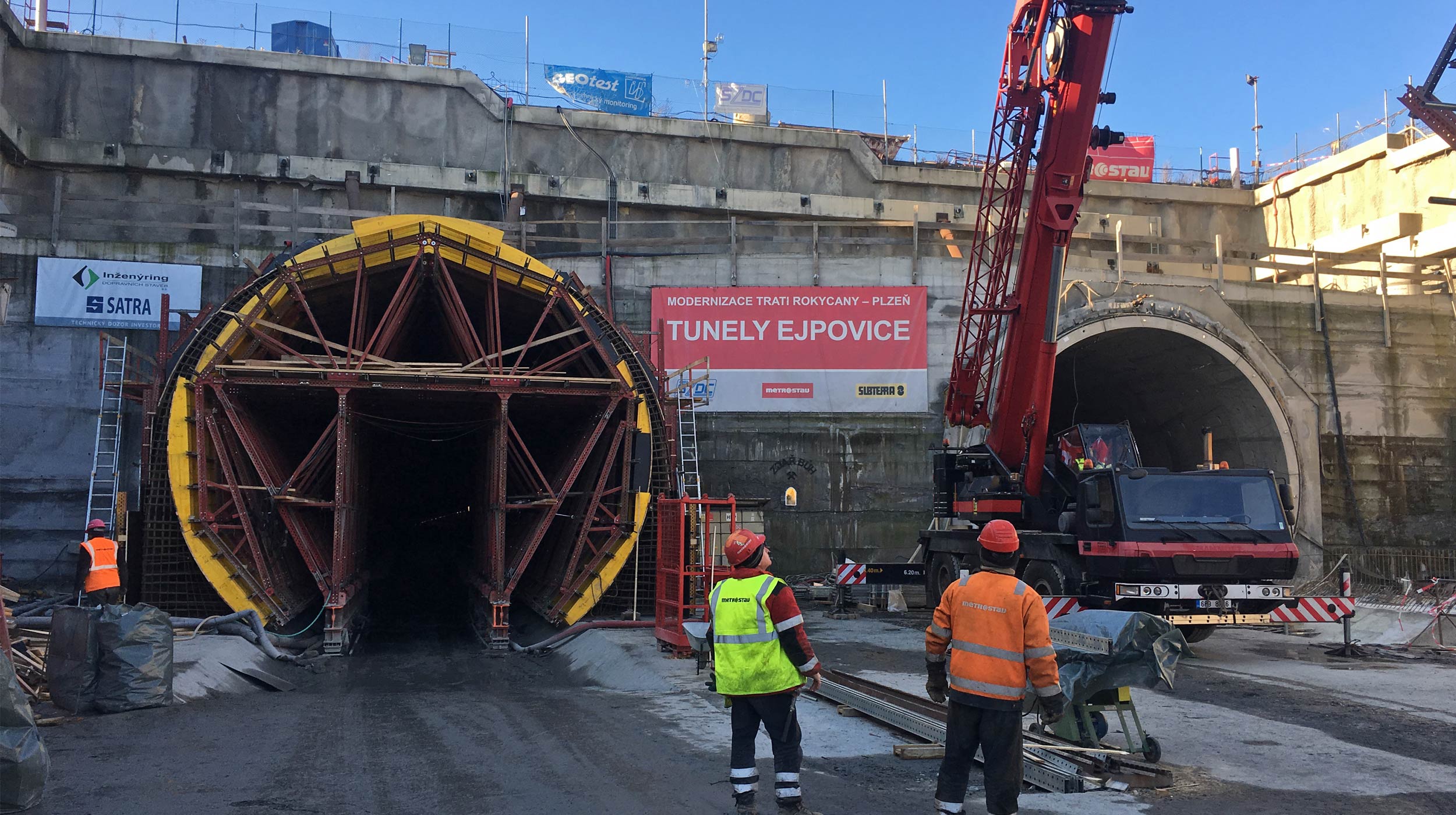 Nejdelší železniční tunel v České republice zkrátil železniční trať o 6,1 km.