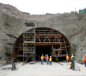 Tunel Santa Rosa, Lima, Peru